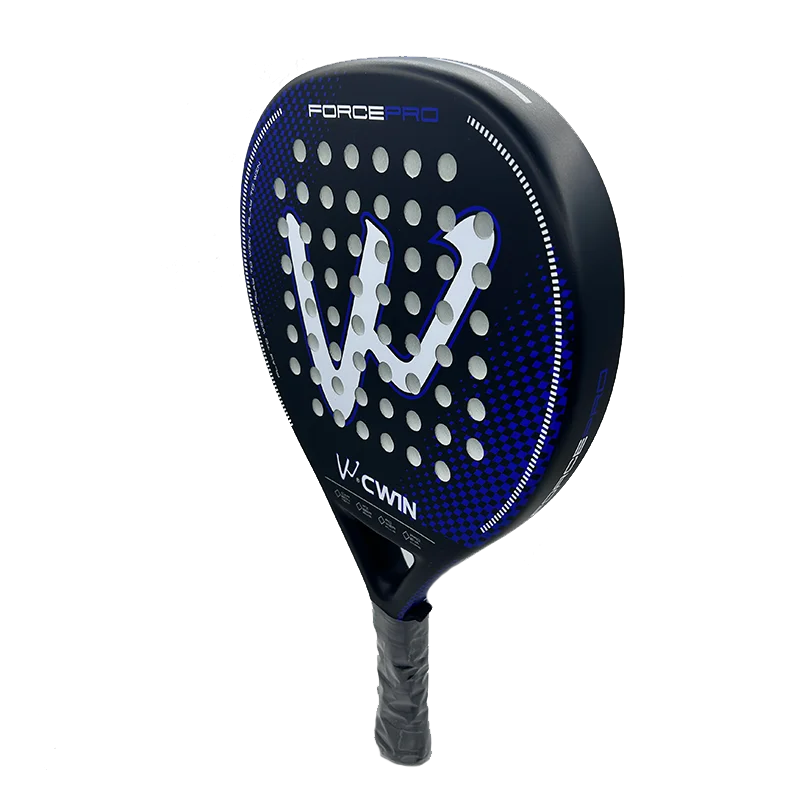 Détail de la face hybride carbone et fibre de verre de la pala CAMEWIN Force Pro